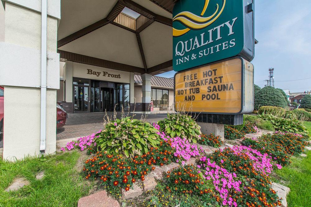Quality Inn & Suites Bay Front Sault Ste. Marie Exterior photo